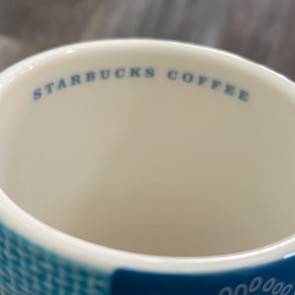 Starbucks blue weave mug with circle cluster 2007 - Picture 7 of 7
